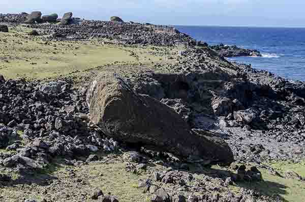 86 - Chile - isla de Rapa Nui o Pascua - Ahu Akahanga